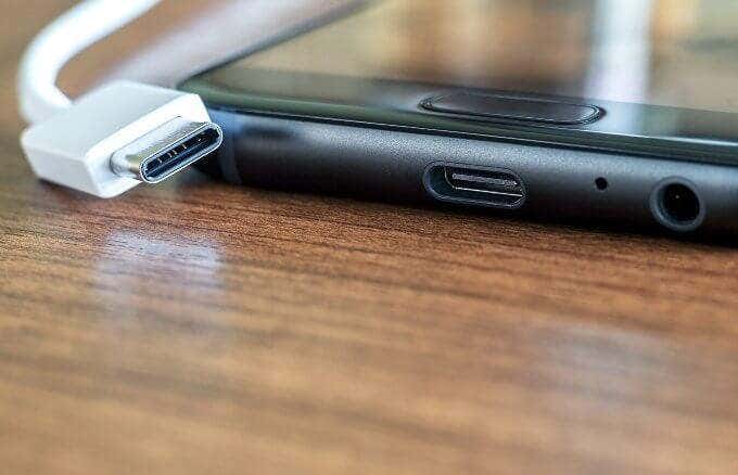 How To Connect a Phone Or Tablet To Your TV Via USB image 3