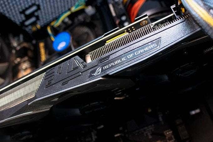 How To Monitor Your CPU Or GPU In Windows&#8217; System Tray image 1